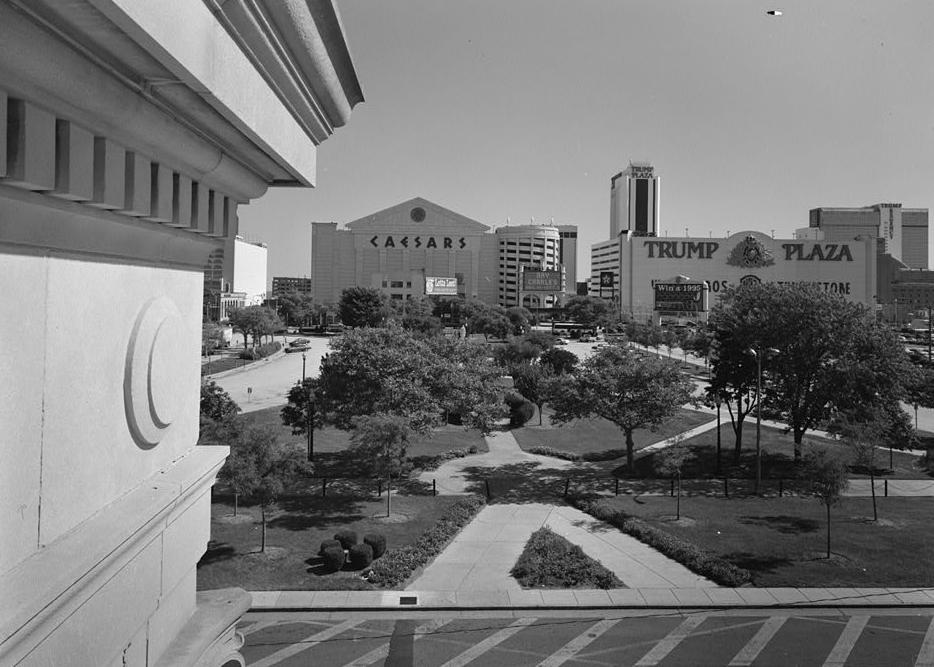 Union Station - Bus Terminal, Atlantic City New Jersey 1995 VIEW OF COLUMBUS PLAZA IN FRONT OF TERMINAL LOOKING SOUTH FROM THE ROOF