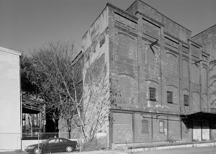 Lembeck and Betz Eagle Brewery, Jersey City New Jersey l996 BOTTLING HOUSE AND STOREHOUSE WEST ELEVATION OBLIQUE, LOOKING NORTHEAST