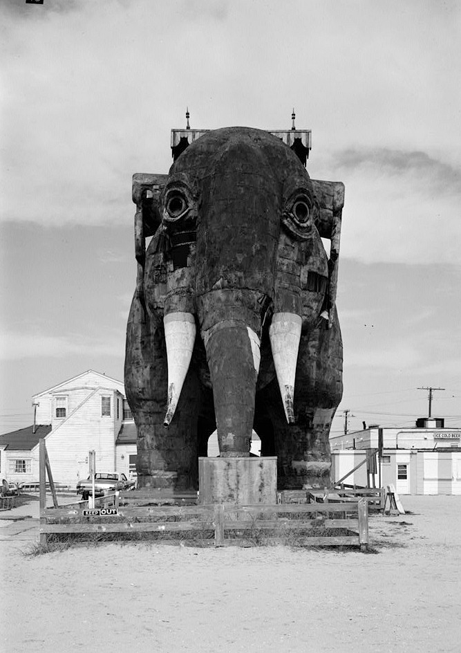Margate Elephant - Lucy, Margate City New Jersey 1969 Front (east) view