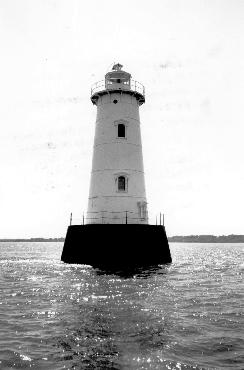 Great Beds Light Station, South Amboy New Jersey Looking south (2003)