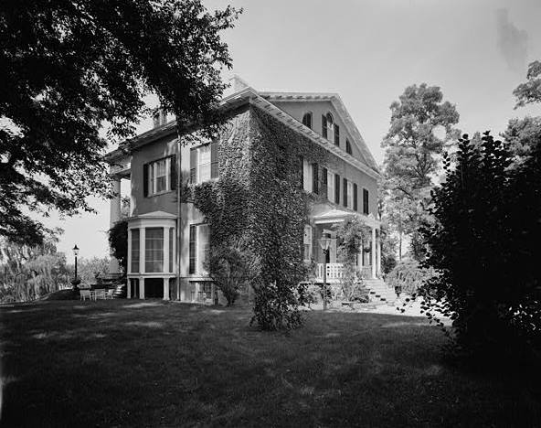 Edgewater Mansion, Barrytown New York SOUTH AND EAST FACADES, LOOKING NORTHWEST
