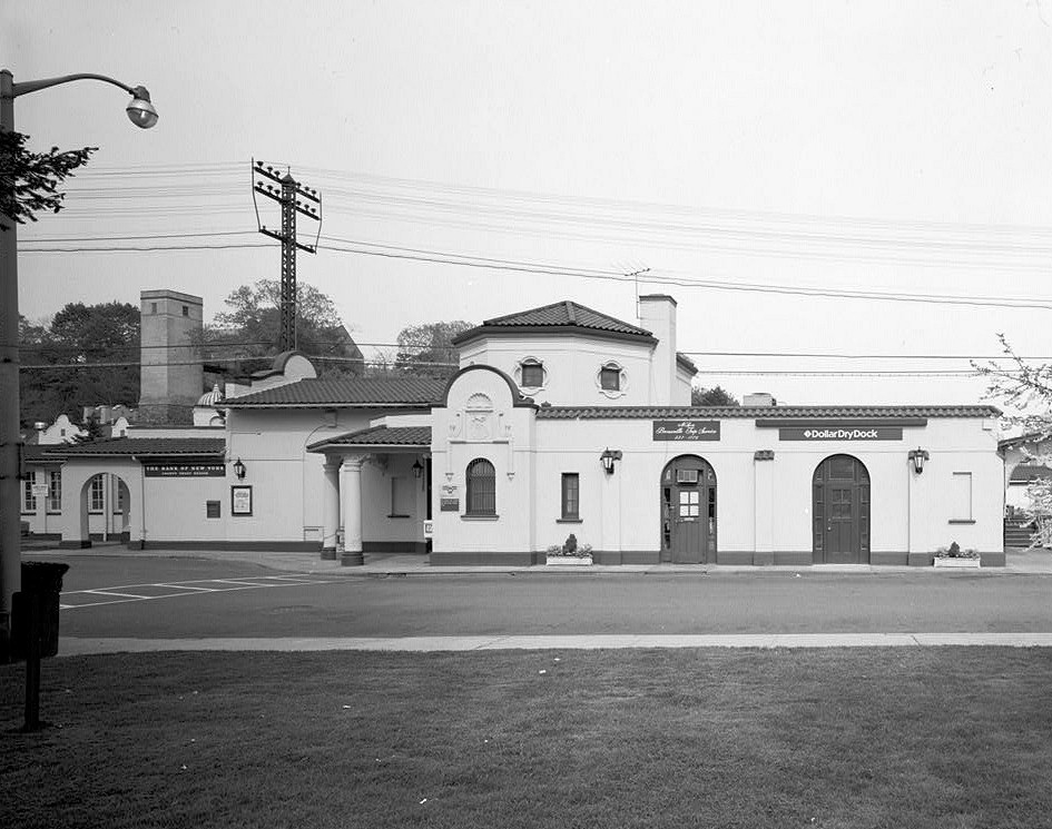 1988 VIEW OF WEST FACADE OF MAIN STATION BUILDING