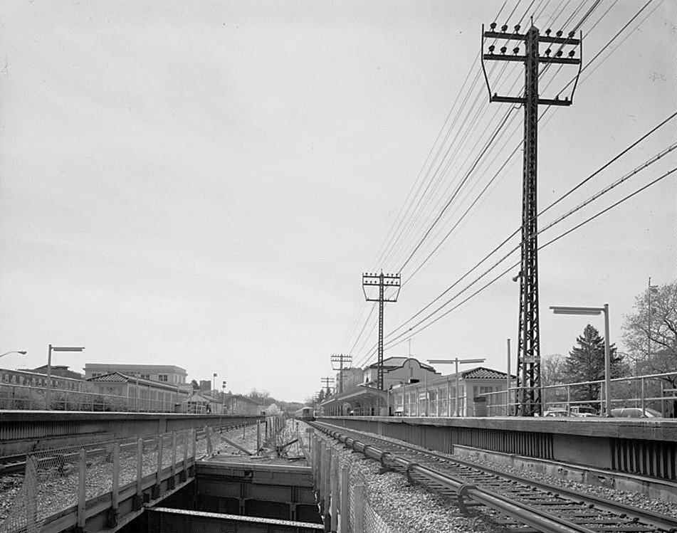 Bronxville Railroad Station, Bronxville New York 1988 VIEW SOUTH FROM TRACKS ABOVE UNDERPASS