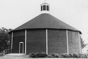 Bronck Farm 13-Sided Barn, Coxsackie New York