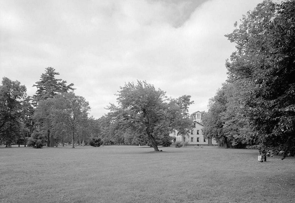 Lindenwald Mansion - Martin Van Buren House, Kinderhook New York GENERAL VIEW, LOOKING FROM THE EAST