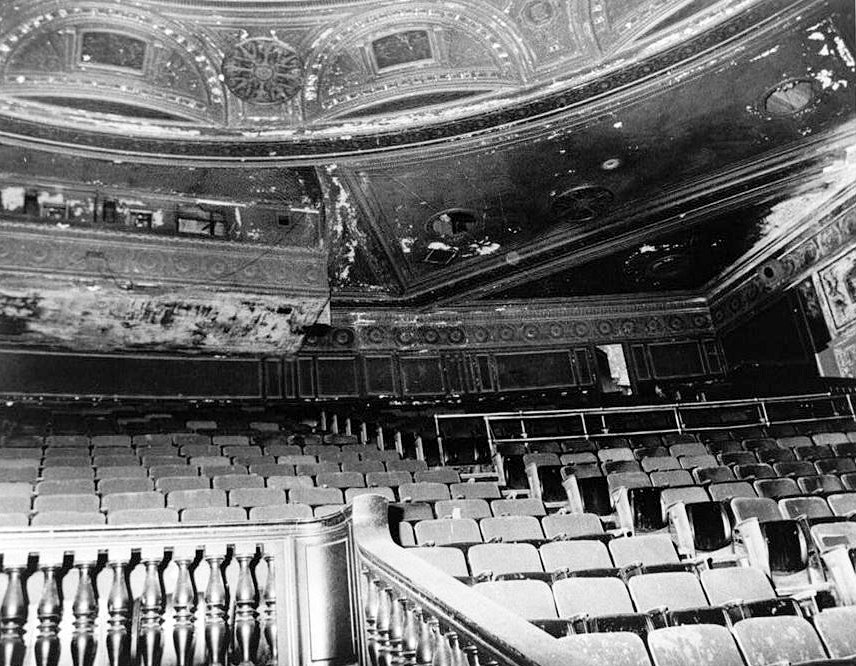 Loew's Victoria Theater,  New York City New York BALCONY, LOOKING NORTHWEST (1985)