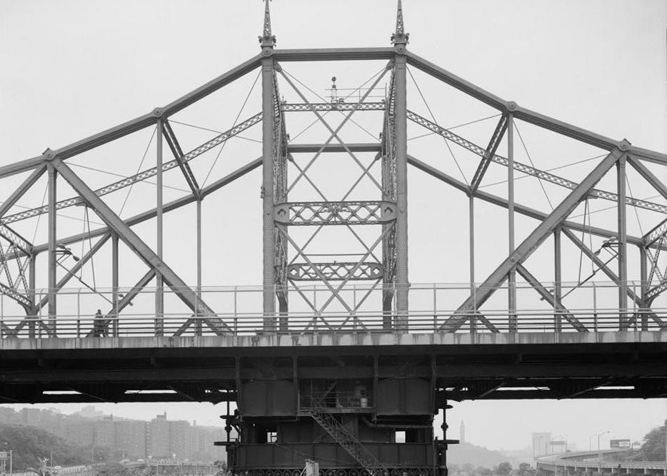 Macombs Dam Bridge, New York City New York 1994 Elevation of swing span at pivot pier, looking north