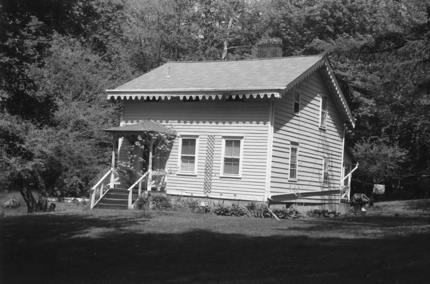 Maple Grove, Poughkeepsie New York Lower farmhouse (2000)