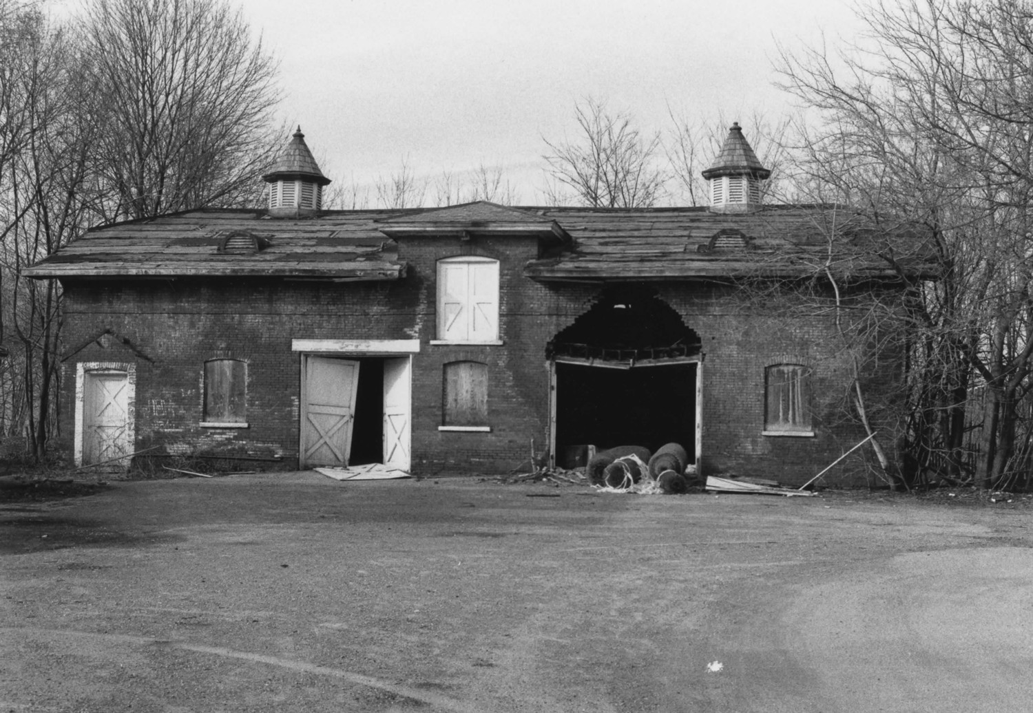 Poughkeepsie Almshouse and City Infirmary, Poughkeepsie New York Barn (1978)