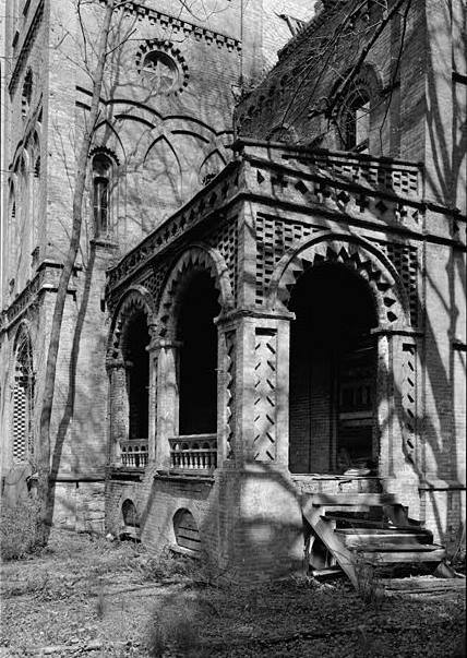 Wyndclyffe Mansion (Linden Grove), Rhinebeck New York DETAIL VIEW, SOUTH FRONT PORCH, LOOKING SOUTHWEST
