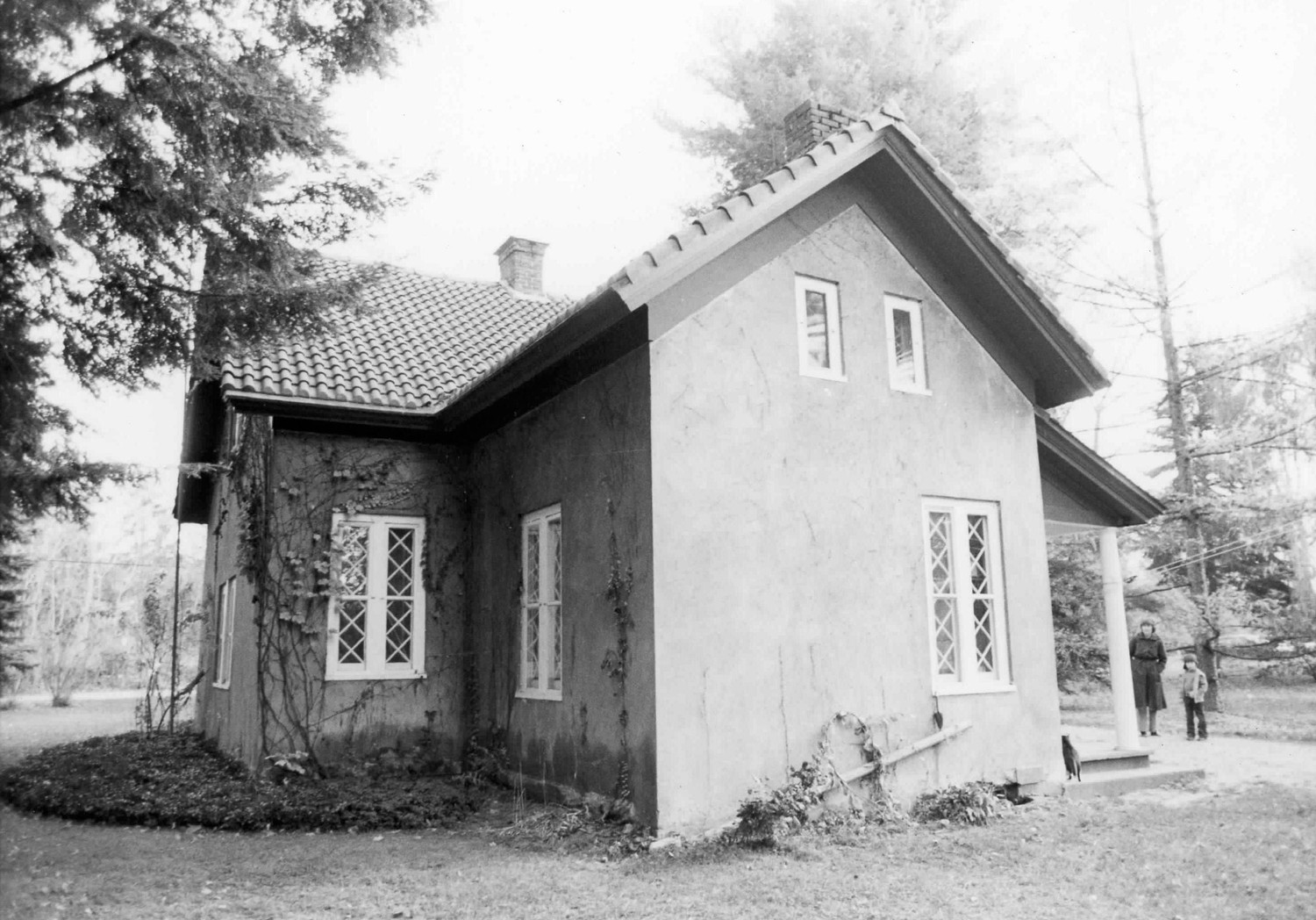 Grasmere Estate, Rhinebeck New York Tenant House East; north and east elevations (1987)
