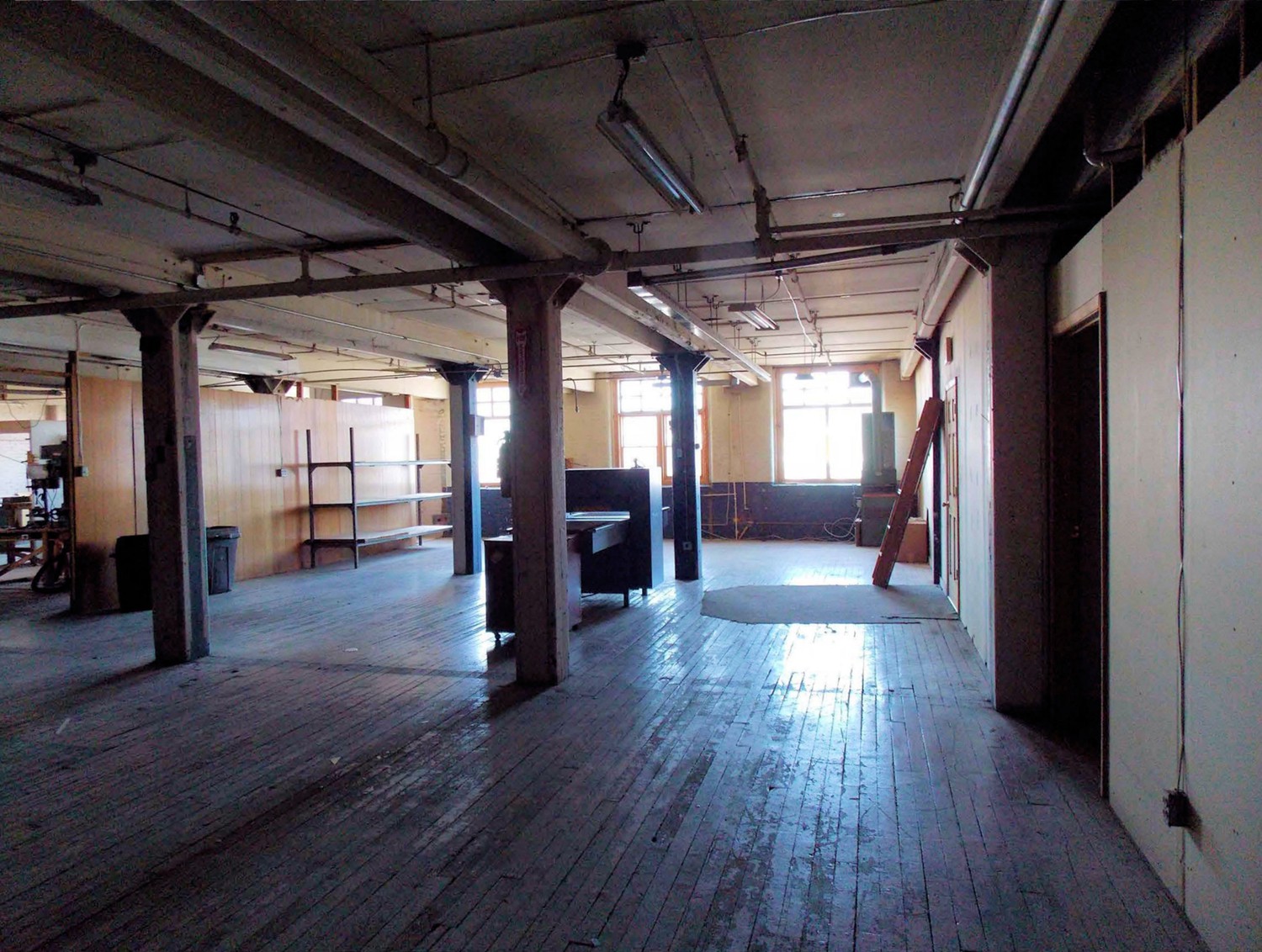 Oak Knitting Company, Syracuse New York Interior view of industrial space in section 1 showing common mill construction (2016)