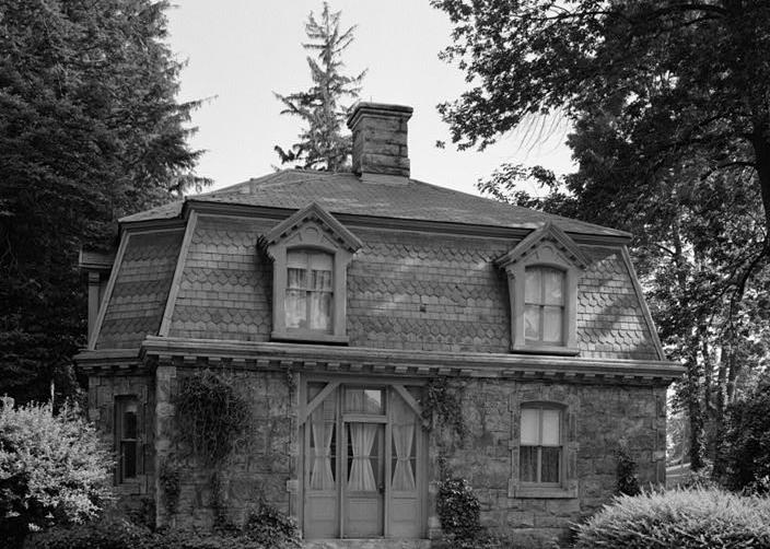 Lyndhurst Mansion, Tarrytown New York VIEW OF GATEHOUSE