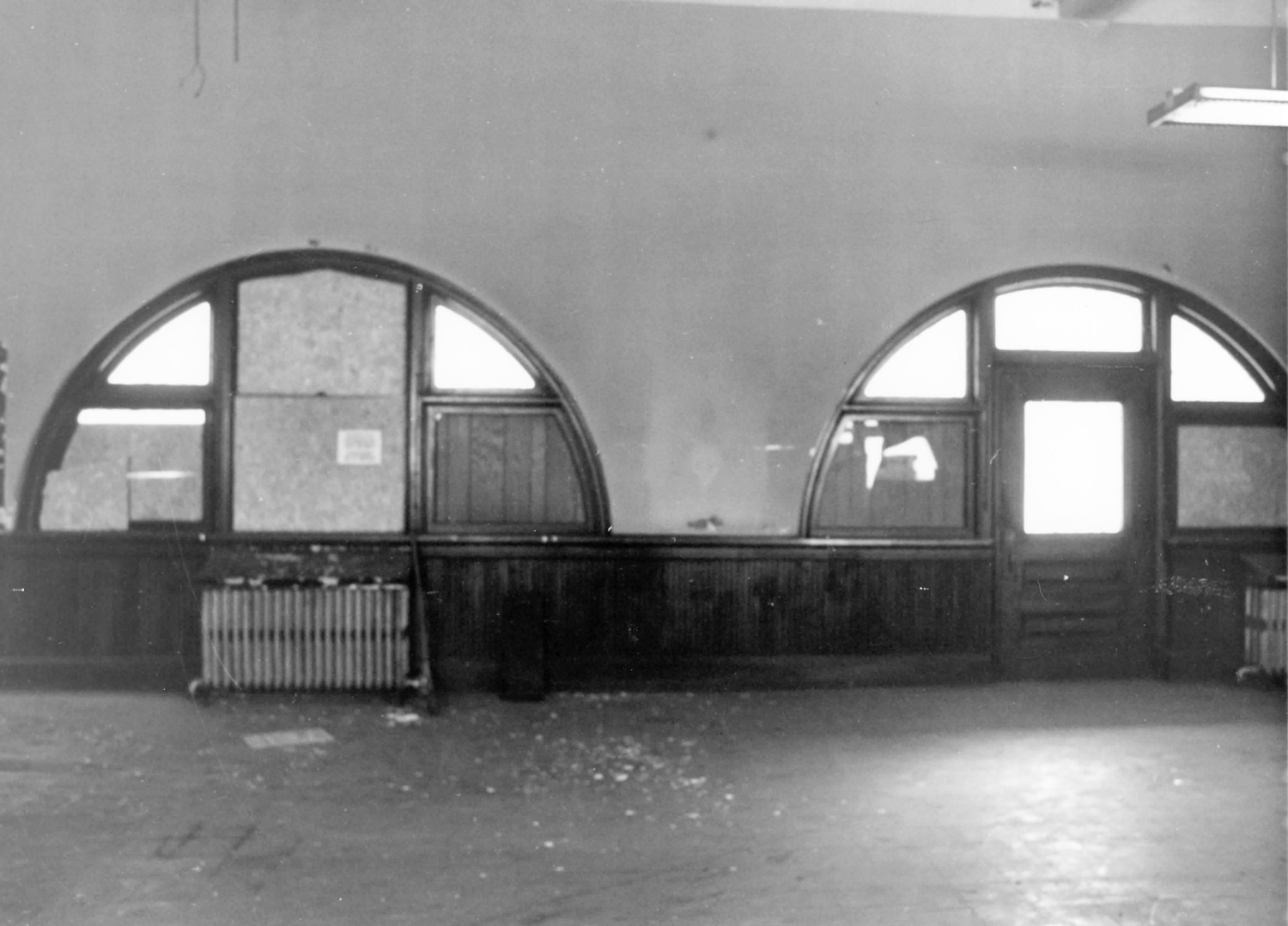Wellsville Erie Depot, Wellsville New York Rear entrance to waiting room leading to platform looking from waiting room (1987)