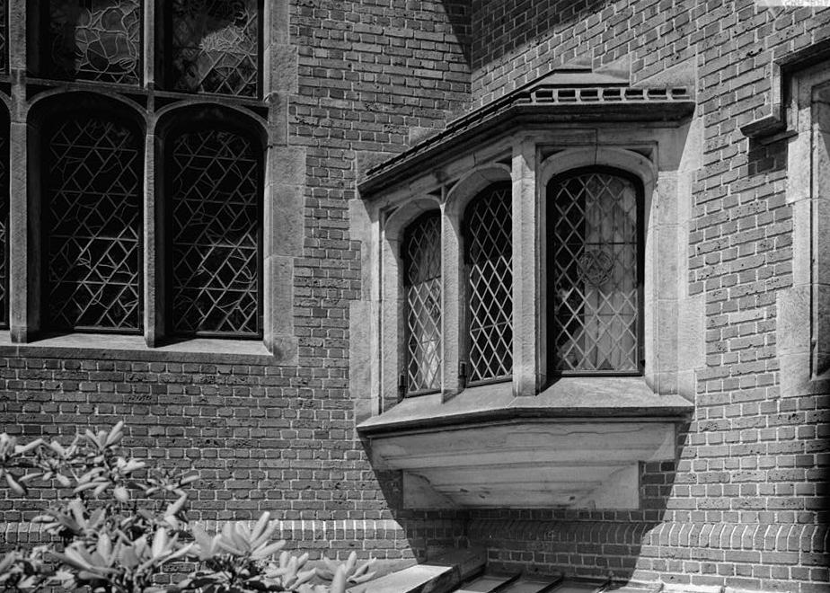 Stan Hywet Hall, Akron Ohio 1982 WINDOW DETAIL OF BILLIARD ROOM, OFFICE WING, SOUTH SIDE