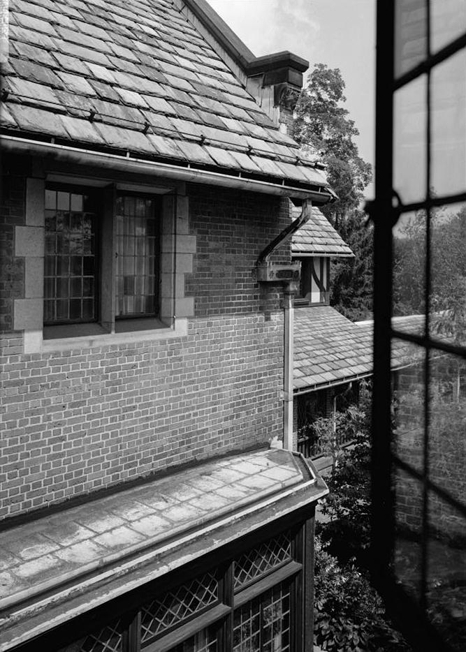 Stan Hywet Hall, Akron Ohio 1982 VIEW FROM OFFICE WING SHOWING NORTH END OF HOUSE, EAST SIDE