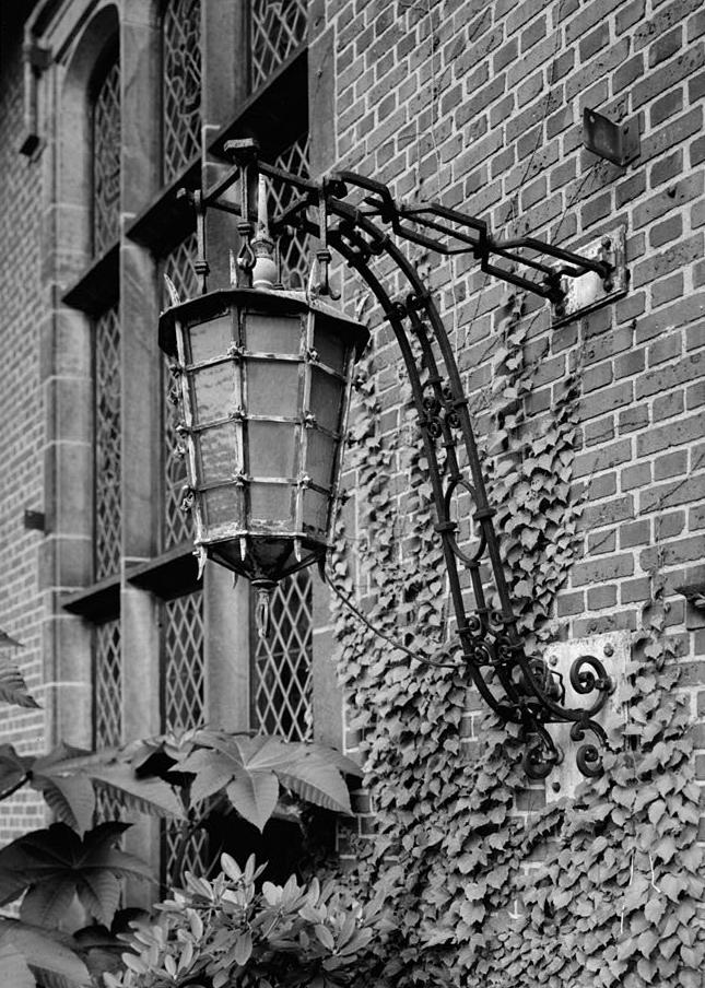 Stan Hywet Hall, Akron Ohio 1982 DETAIL OF LAMP, WEST (MAIN) ENTRANCE