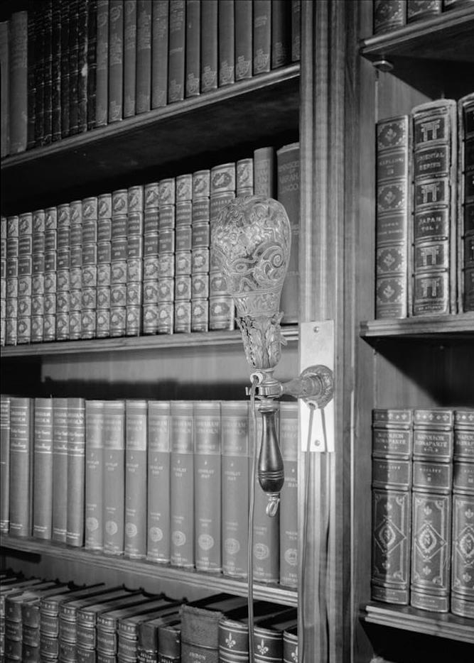 Stan Hywet Hall, Akron Ohio 1982 DETAIL OF REMOVABLE LIBRARY LAMP