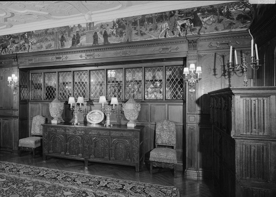 Stan Hywet Hall, Akron Ohio 1982 DETAIL SHOWING EAST DINING ROOM WALL ADJACENT TO NORTH GALLERY
