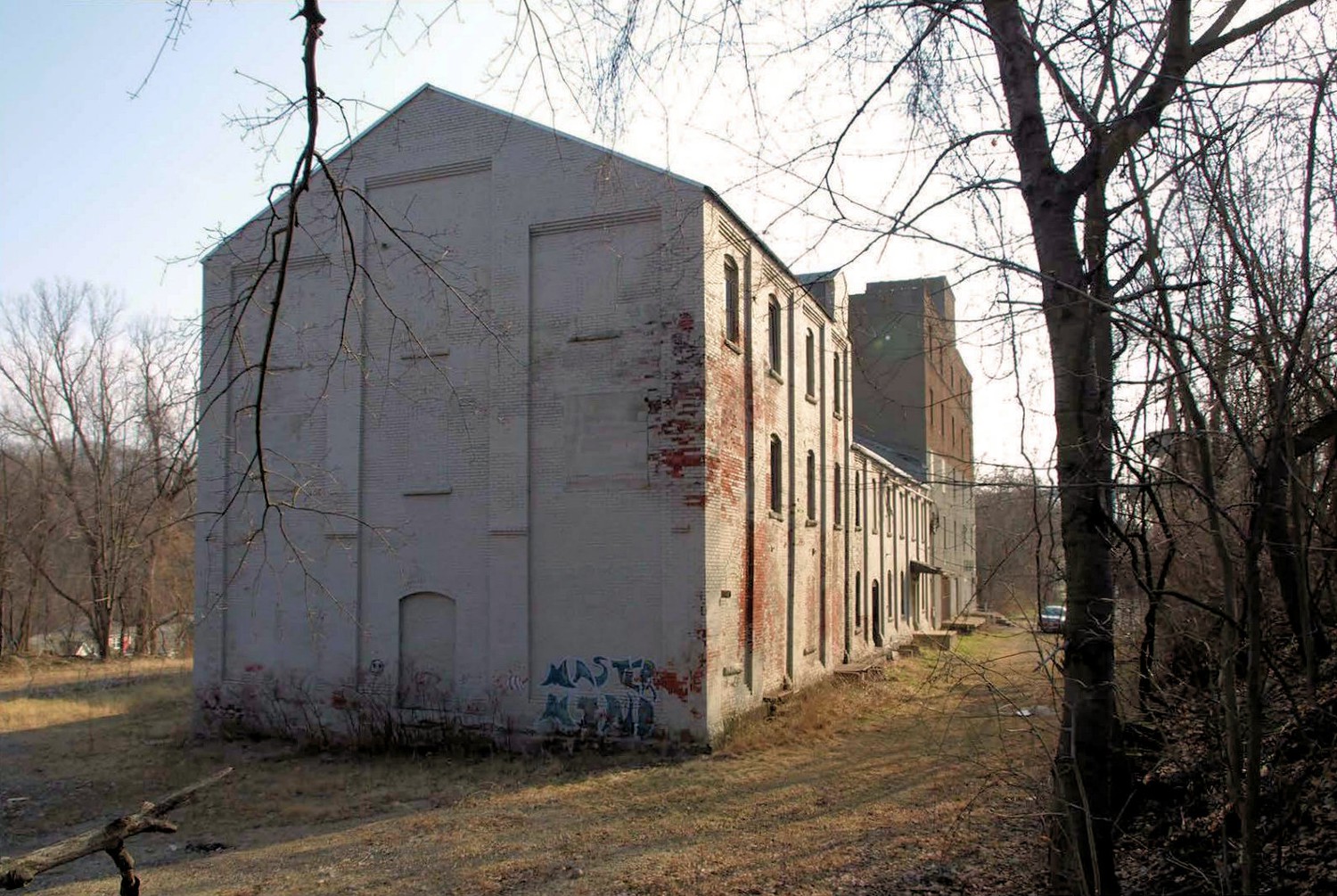 Akron Soap Company - Pioneer Cereal, Akron Ohio South and west elevations (2013)