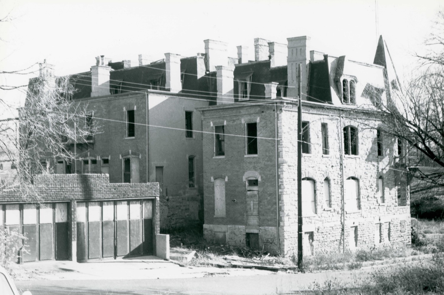 Madam Fredin's Eden Park School & Houses, Cincinnati Ohio Looking southeast at rear of 938-946 row house (1978)