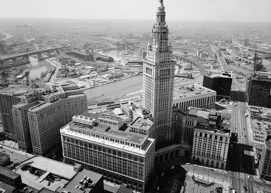 Terminal Tower Building - Cleveland Union Terminal, Cleveland Ohio 1987  THE TERMINAL GROUP FROM THE SOHIO BUILDING, TERMINAL TOWER IN CENTER, VIEW NORTH TO SOUTH