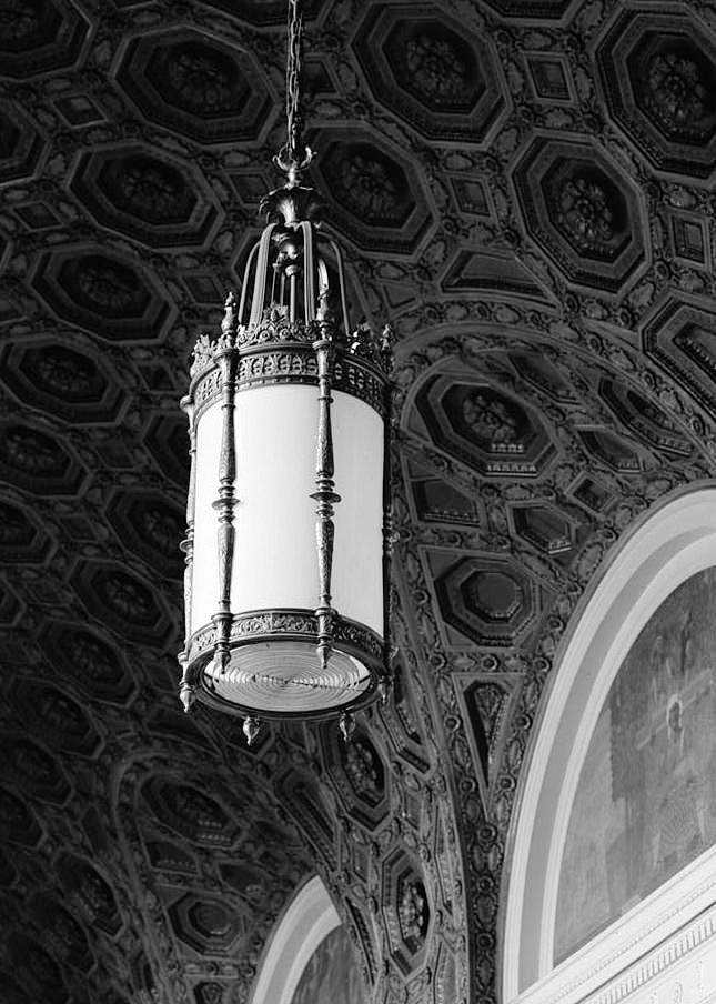 Terminal Tower Building - Cleveland Union Terminal, Cleveland Ohio 1987 PORTICO, TYPICAL LIGHT FIXTURE
