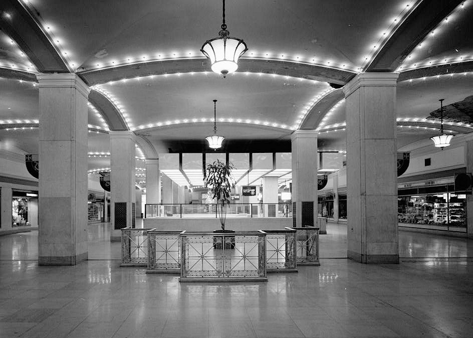 Terminal Tower Building - Cleveland Union Terminal, Cleveland Ohio 1987 CENTER CONCOURSE, BRASS RAIL WITH GREEK KEY AND ROSETTES, VIEW NORTH TO SOUTH