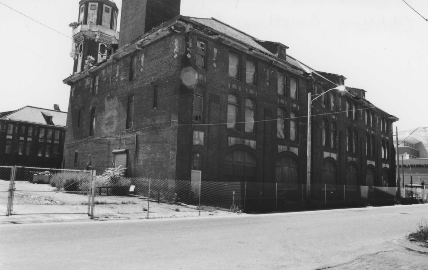 H. Black Garment Company Factory - Tower Press, Cleveland Ohio Southeast Elevation east wing (2001)