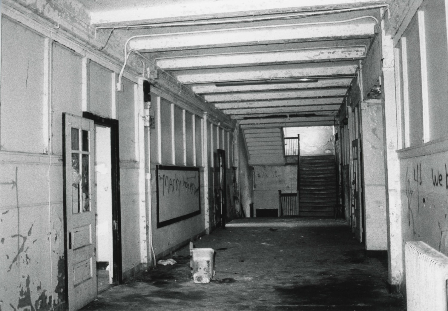 Harvard School, Cleveland Ohio Looking north in second floor corridor, 1908 addition (2001)