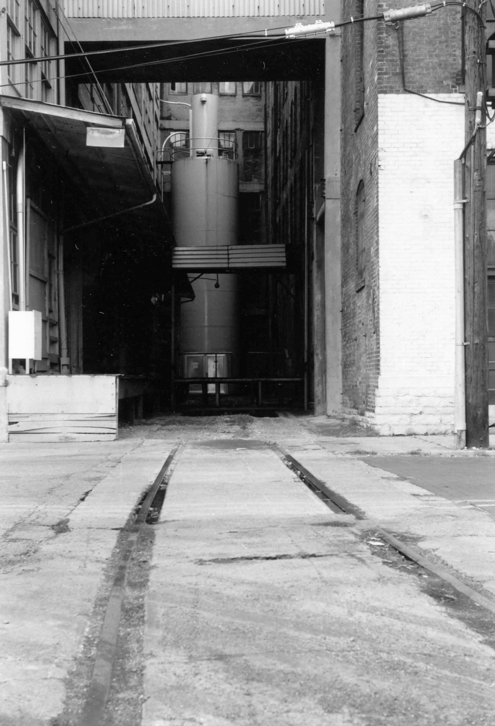 Dayton Motor Car Company, Dayton Ohio Railroad tracks between buildings 5, 6 looking west (1982)
