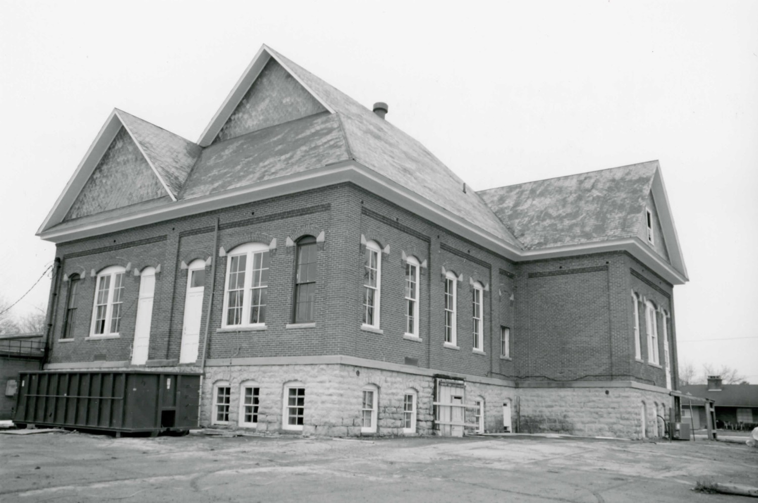 Adams Elementary School, Findlay Ohio Northwest elevation (2003)