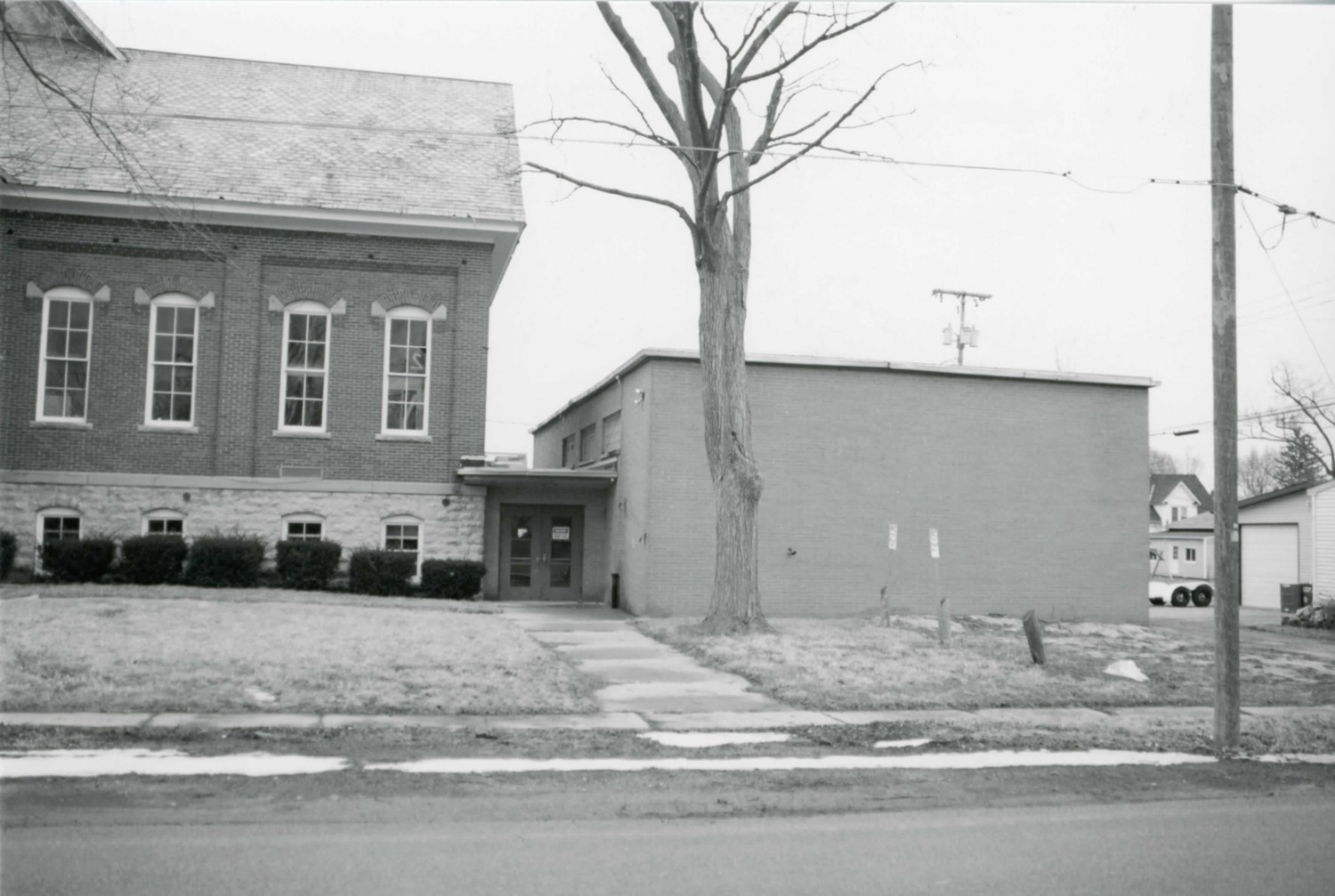Adams Elementary School, Findlay Ohio Southeast elevation (2003)
