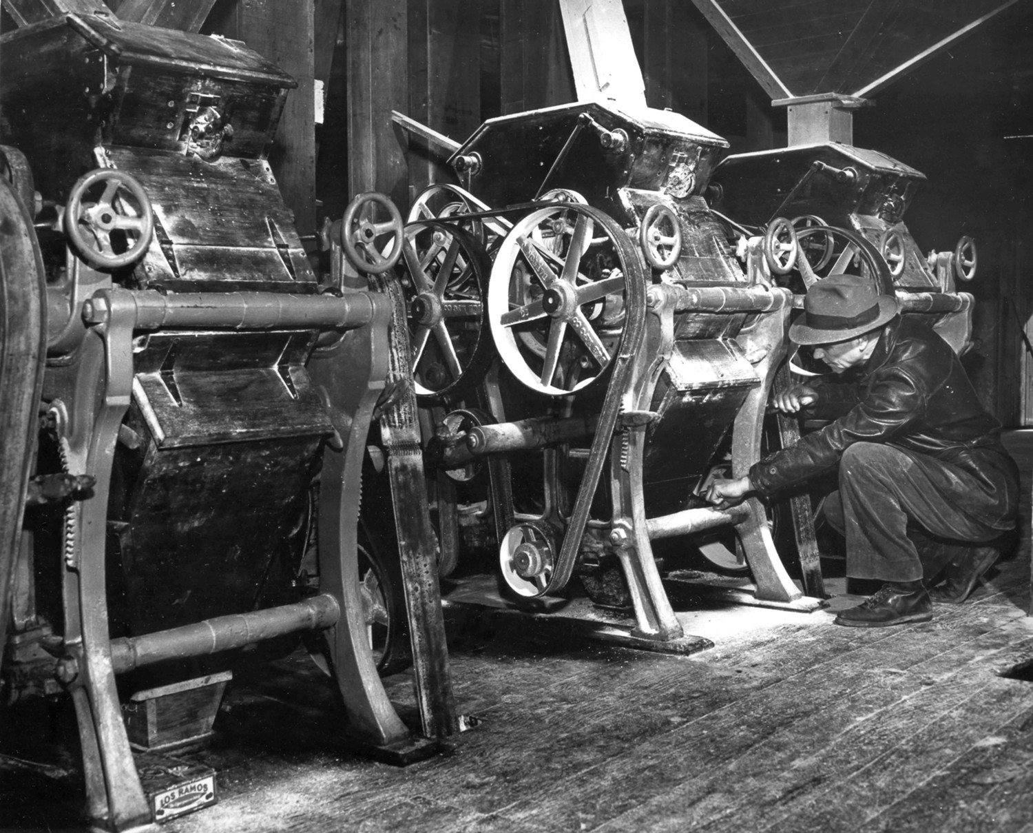Bear's Mill, Greenville Ohio 1886 roller mill machinery--Charles W. Andrews, miller (1974)