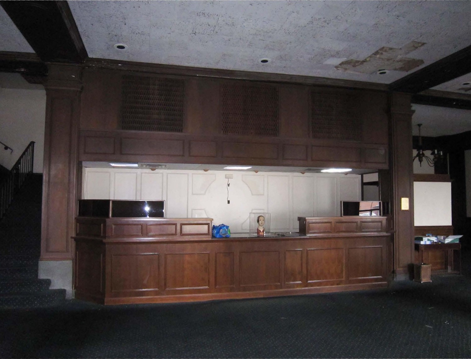 Hotel Manchester, Middletown Ohio South elevation (2013)