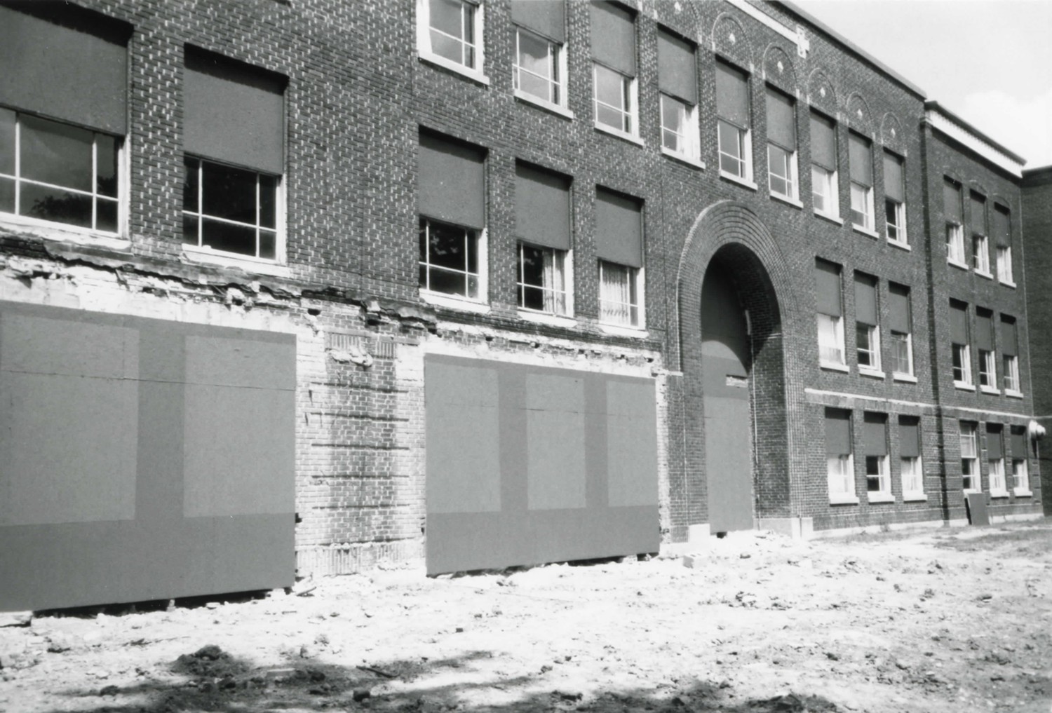 Springfield Township School, Ontario Ohio South elevation (2002)