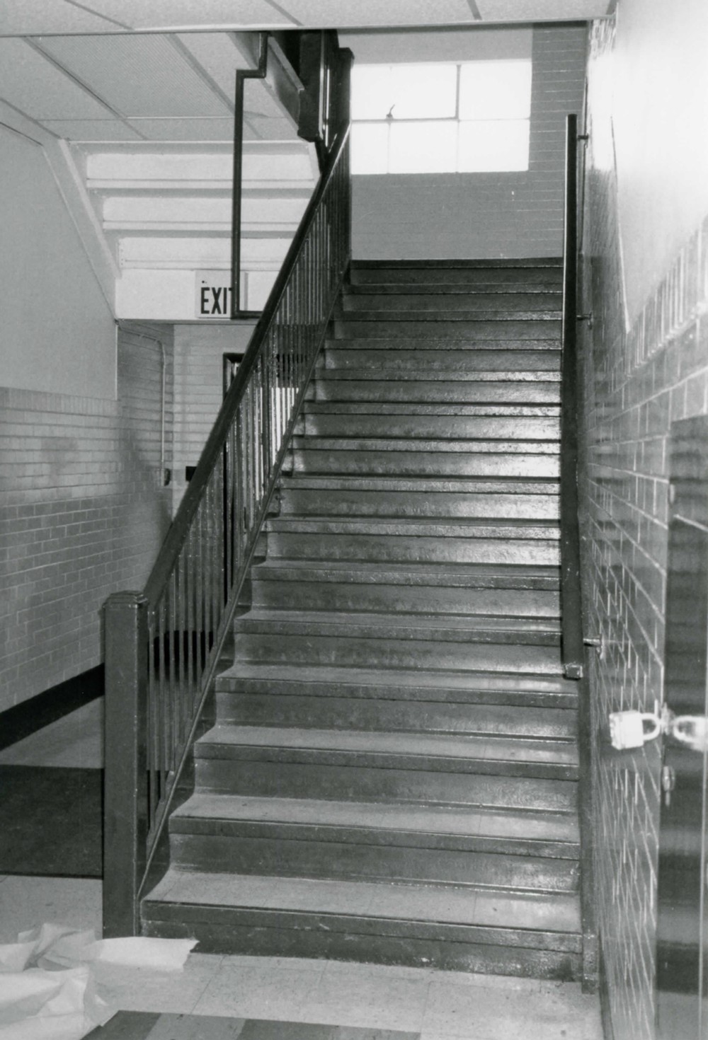 Springfield Township School, Ontario Ohio Typical stairway, First Floor, 1929 section (2002)