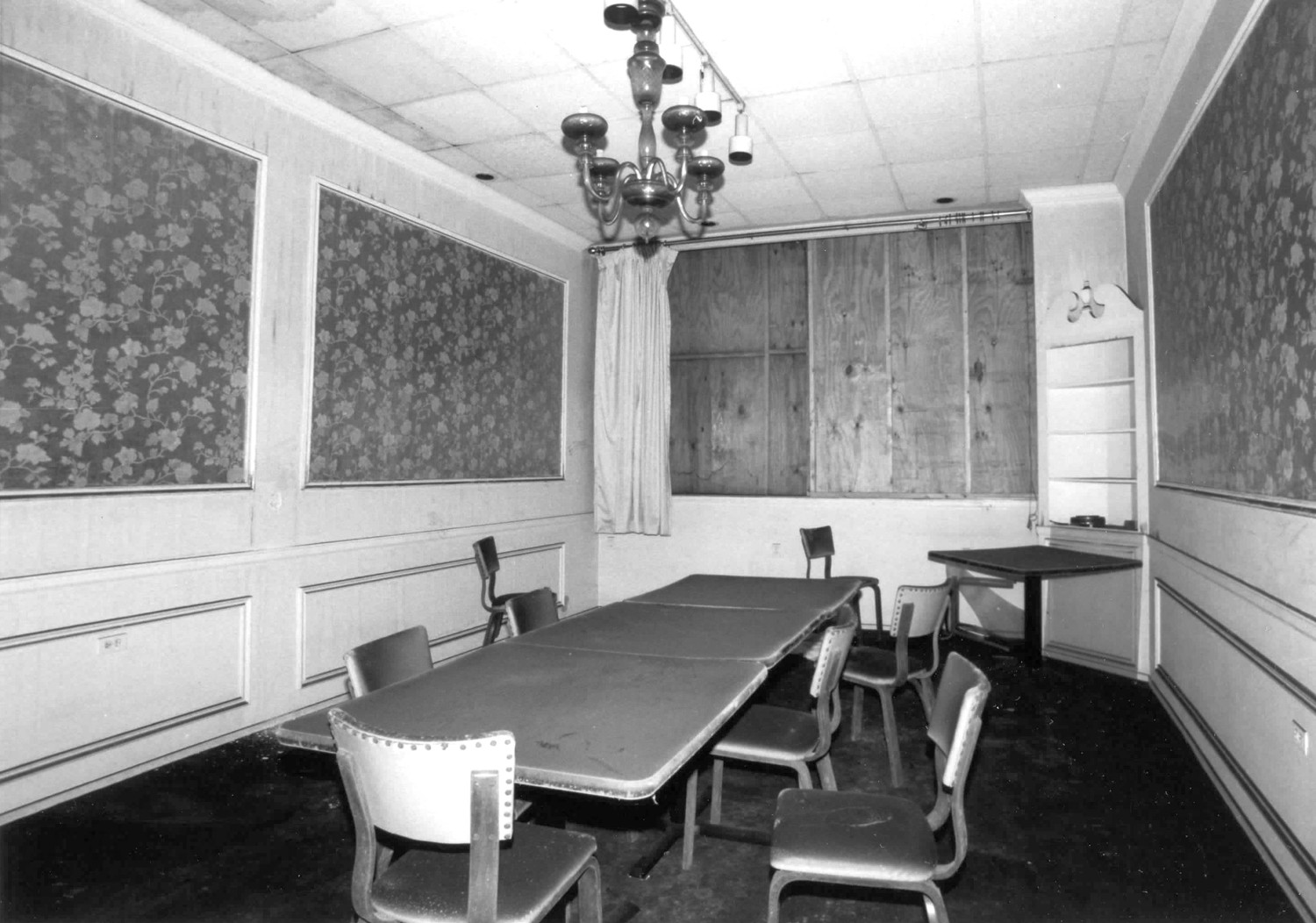 Hillcrest Hotel, Toledo Ohio Small dining room (1998)