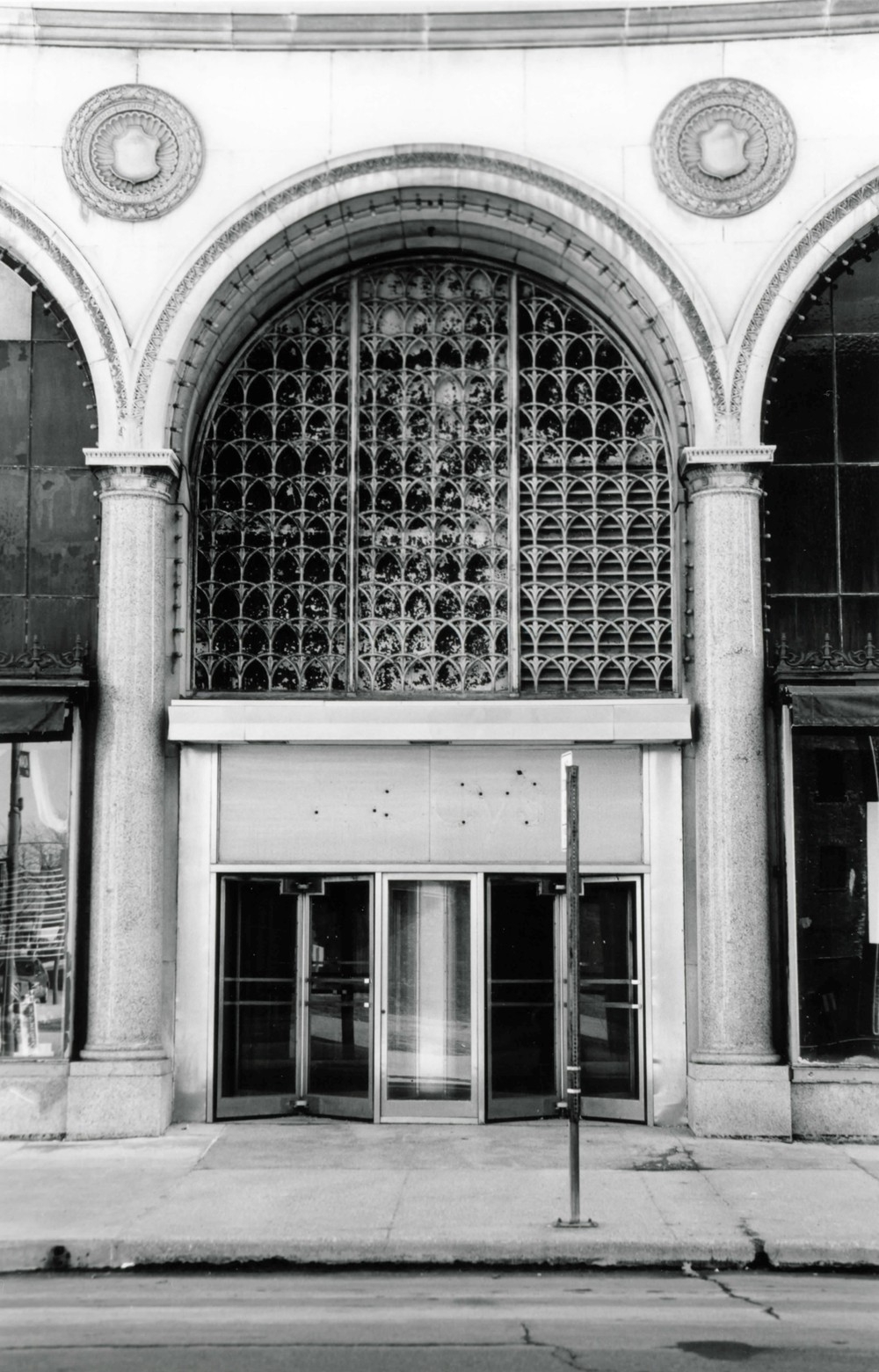 Lasalle, Koch and Company Department Store - Macys, Toledo Ohio VIEW EAST, HURON STREET REVOLVING DOOR ENTRANCE (1995)