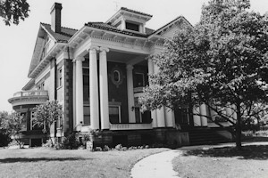 George J Renner Jr. House, Youngstown Ohio
