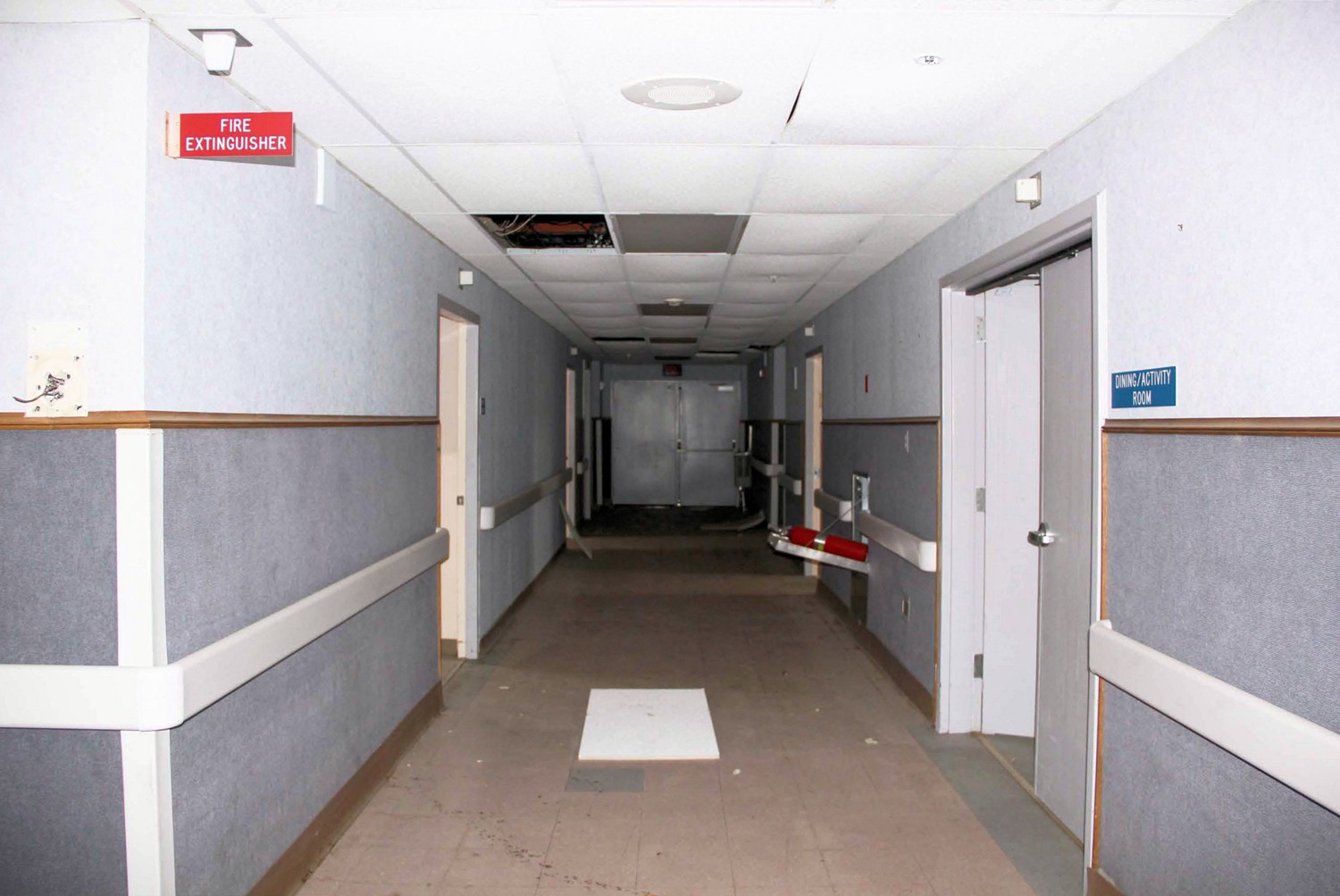 Washington County Memorial Hospital, Bartlesville Oklahoma 1948 Addition First Floor Hall (2013)