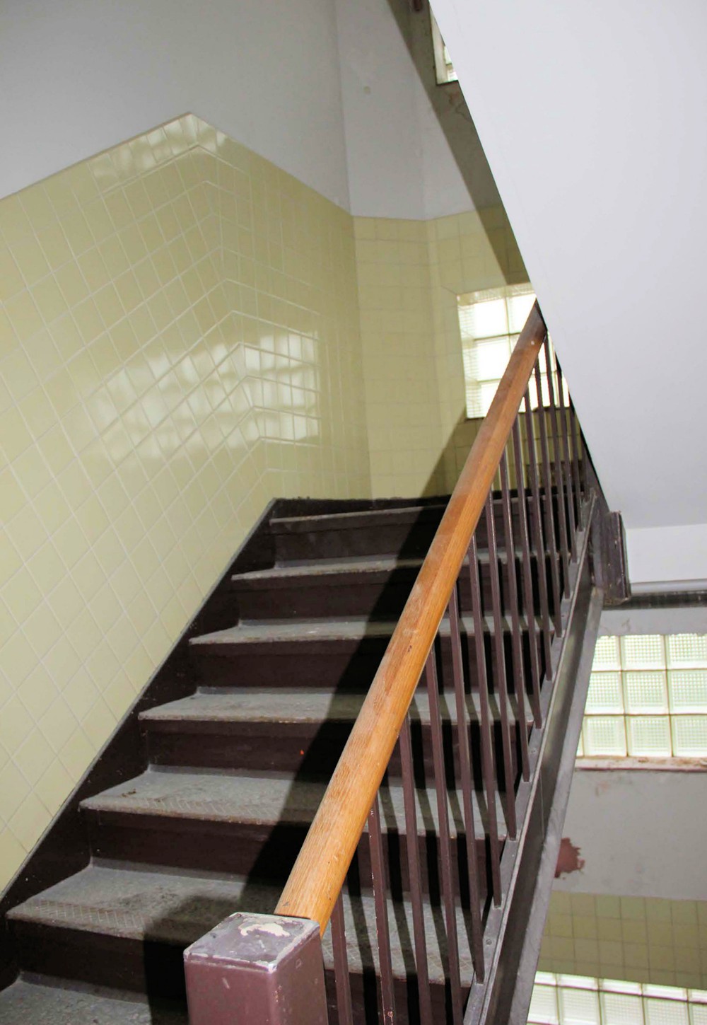 Washington County Memorial Hospital, Bartlesville Oklahoma 1948 Second Floor Stairs to Third; Handrail, Terrazzo/Metal Steps (2013)