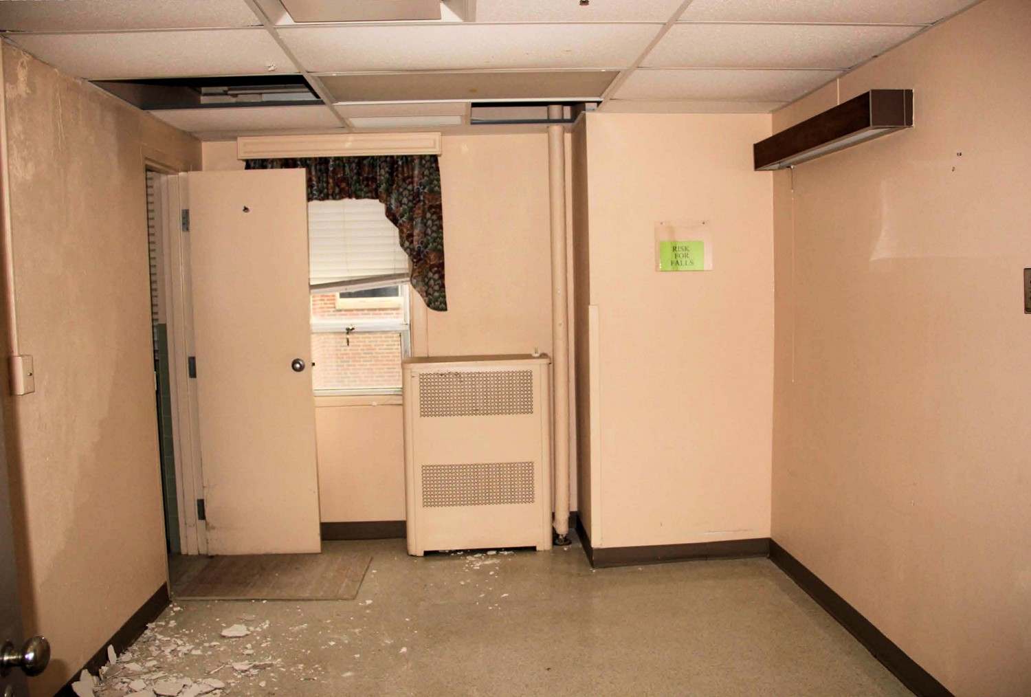 Washington County Memorial Hospital, Bartlesville Oklahoma 1922 Second Floor Typical Hospital Room, Room 218 (2013)