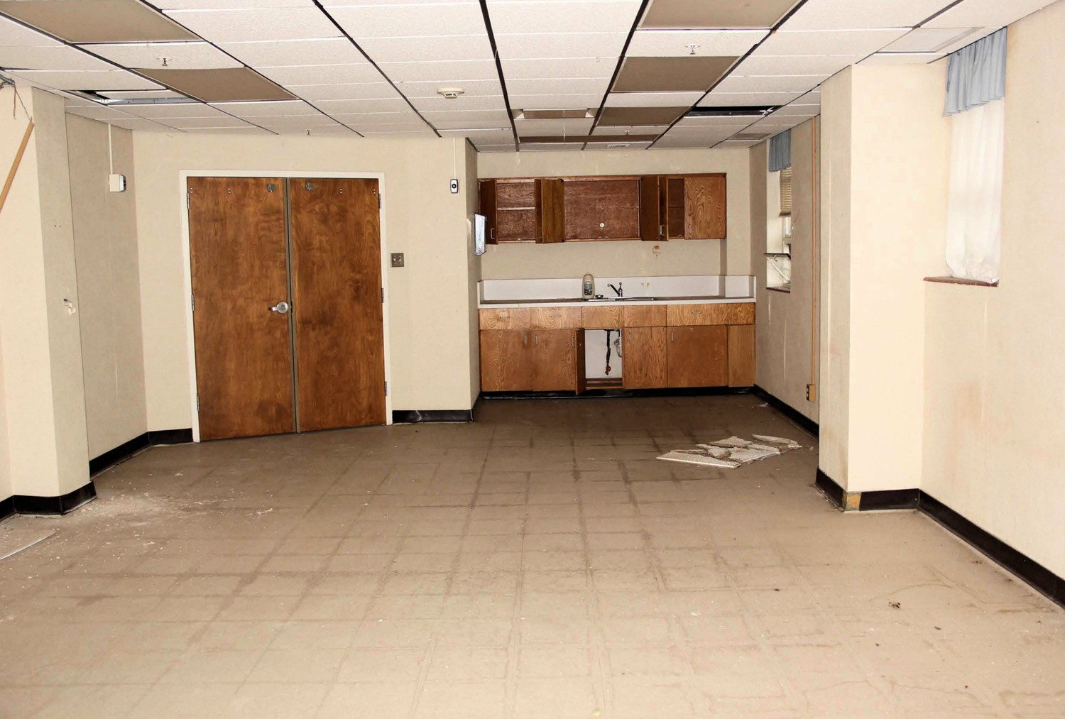 Washington County Memorial Hospital, Bartlesville Oklahoma 1948 Addition Third Floor Family Room (2013)