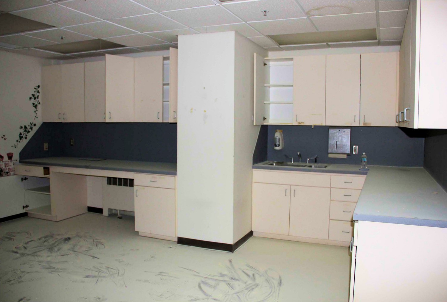 Washington County Memorial Hospital, Bartlesville Oklahoma 1948 Addition Third Floor Arts and Crafts Room (2013)