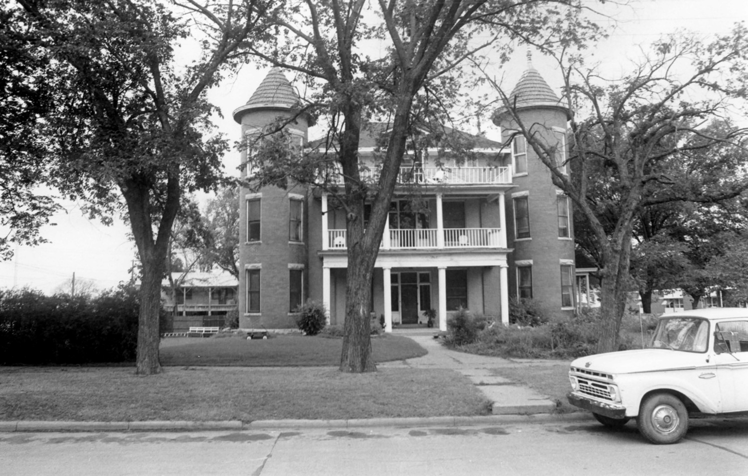The Belvidere Mansion, Claremore Oklahoma Front elevation (1981)