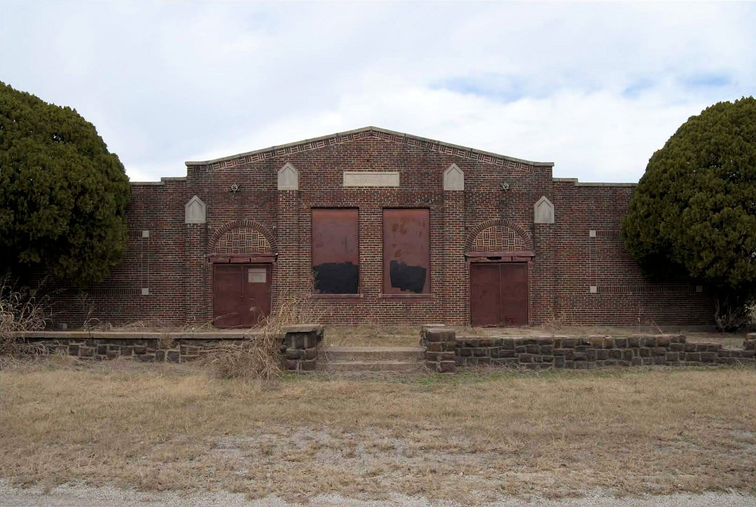 Facade (2014)
