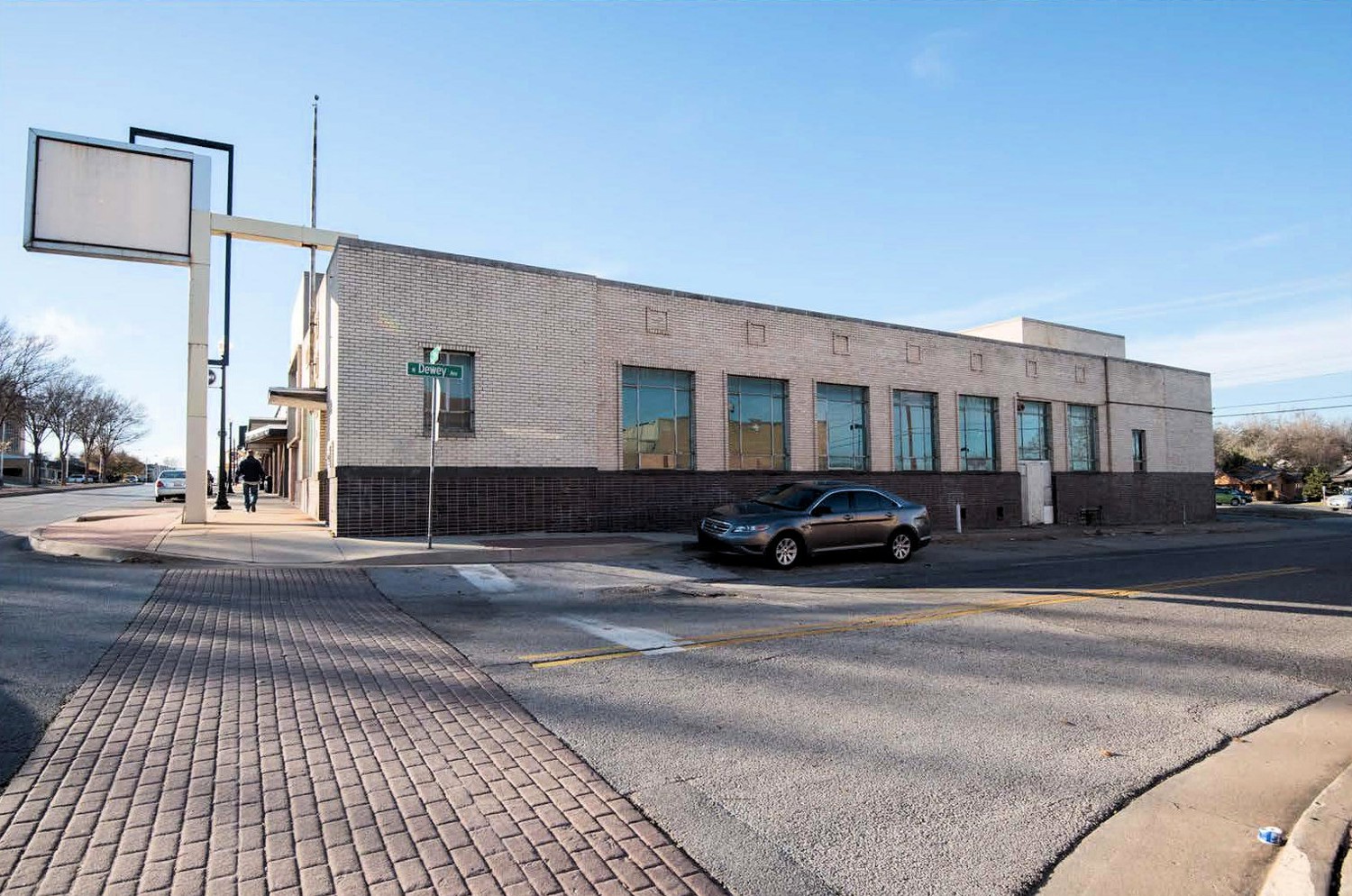 Mutual Savings and Loan Association Building, Oklahoma City Oklahoma East elevation (2015)