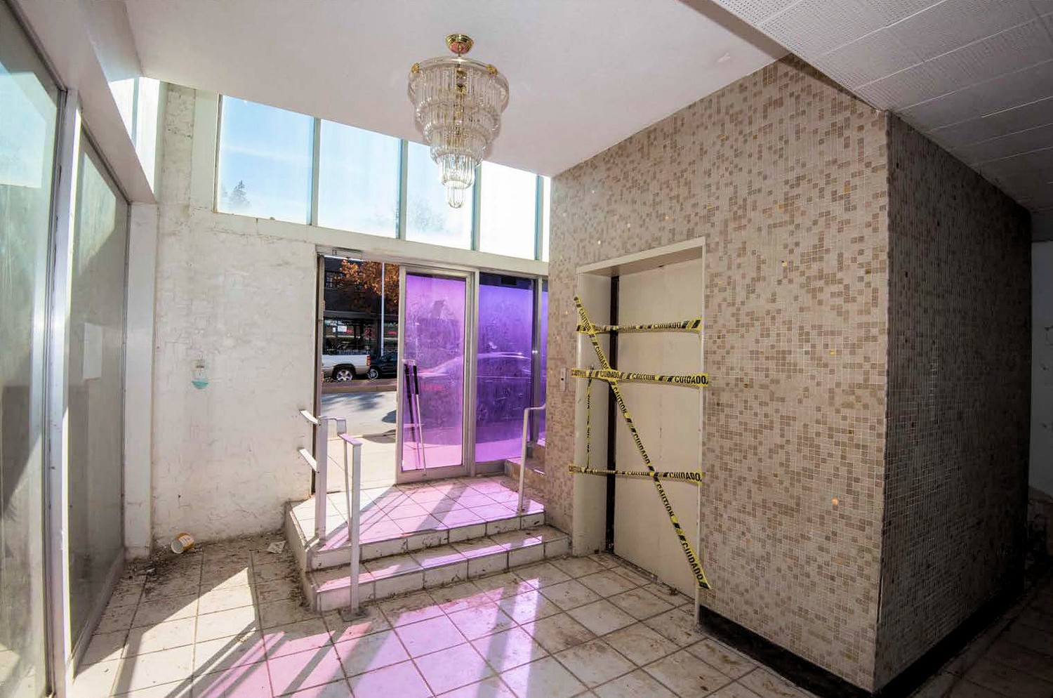 Mutual Savings and Loan Association Building, Oklahoma City Oklahoma Interior entry lobby (2015)