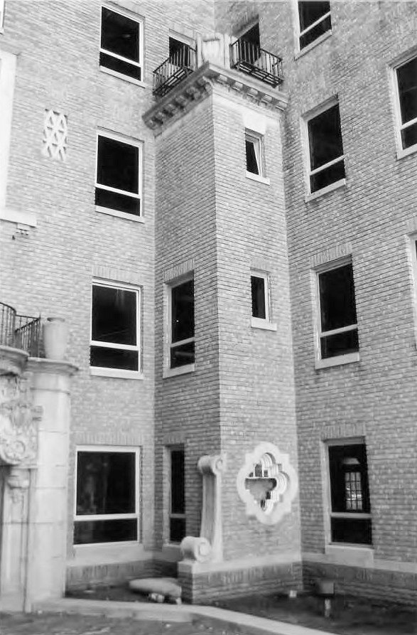 Osler Building, Oklahoma City Oklahoma West Elevation Tower (2011)